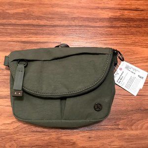 lululemon All Night Festival Bag Micro